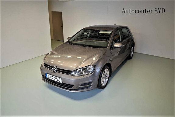 Volkswagen Golf VII 5 of 17