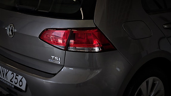 Volkswagen Golf VII 7 of 17