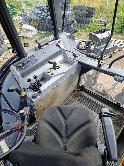 Valmet 6400 3 of 7