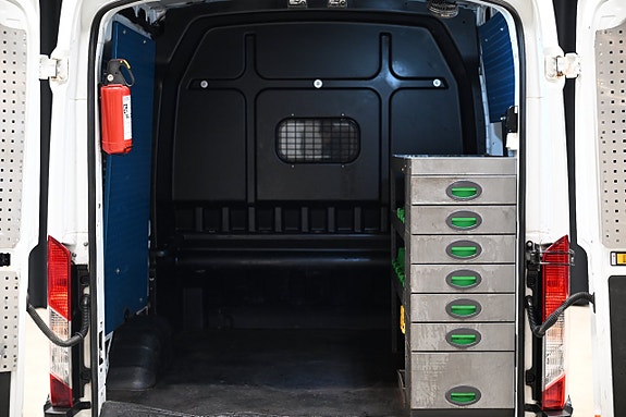 Ford Transit 13 of 29