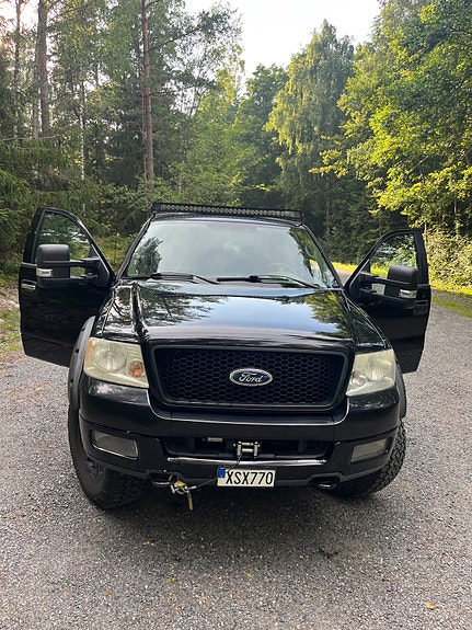 Ford F-150 10 of 10