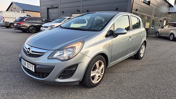 Opel Corsa 2 of 5