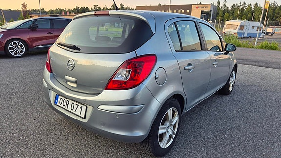 Opel Corsa 3 of 5