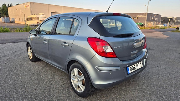 Opel Corsa 4 of 5
