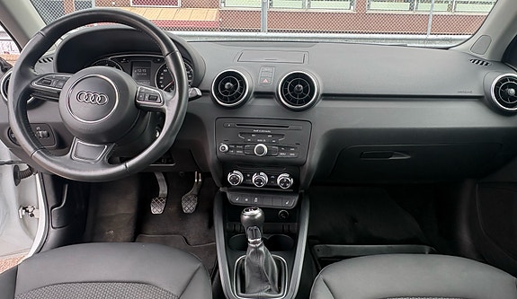 Audi A1 5 of 9