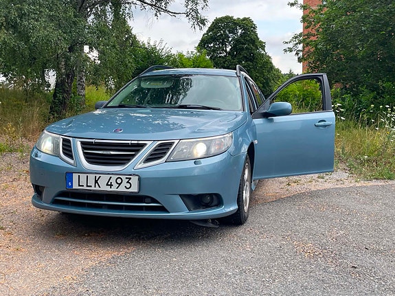 Saab 9-3 2 of 5