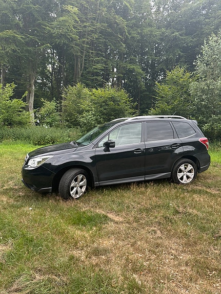 Subaru Forester 2 of 12