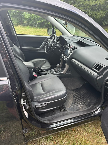Subaru Forester 10 of 12