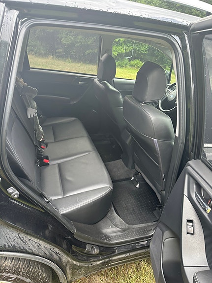 Subaru Forester 9 of 12