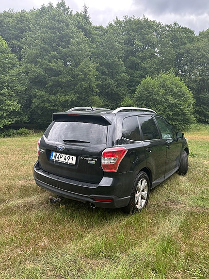 Subaru Forester 4 of 12