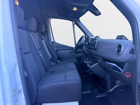Mercedes-Benz Sprinter 317 12 of 19