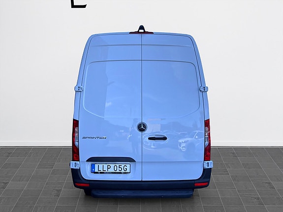 Mercedes-Benz Sprinter 317 7 of 19