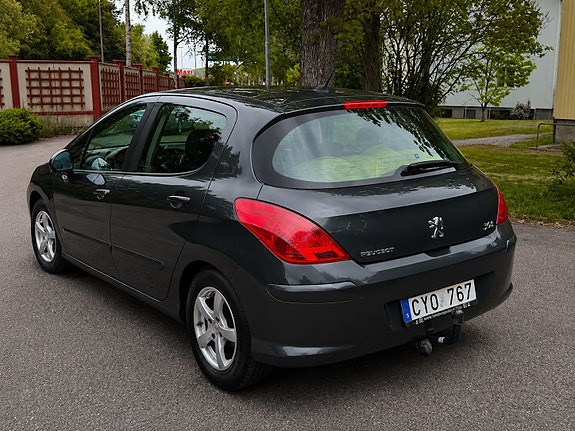 Peugeot 308 3 of 6