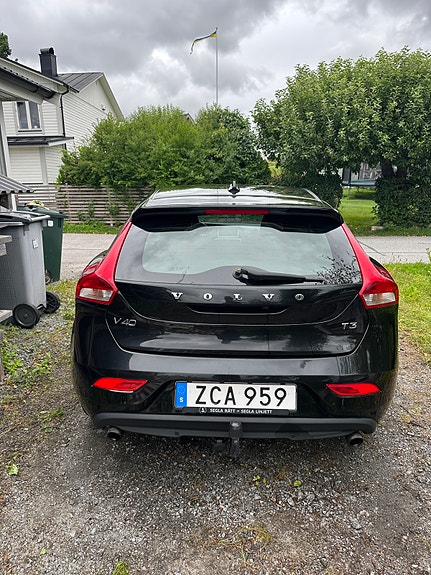 Volvo V40 4 of 10