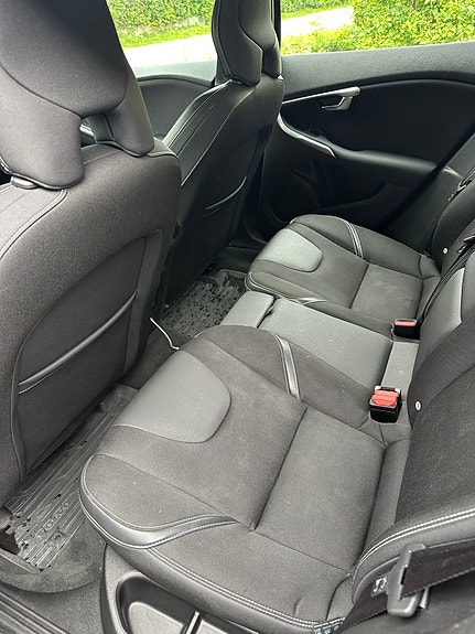 Volvo V40 9 of 10