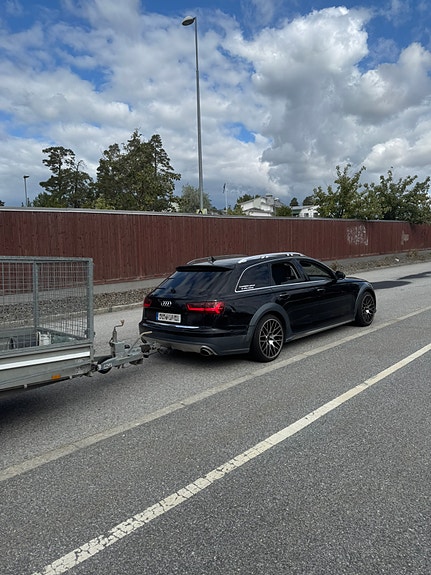 Audi A6 allroad 12 of 13
