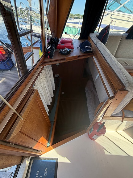 Bayliner 3288 3 of 10