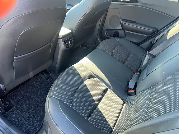 Kia XCeed 7 of 9