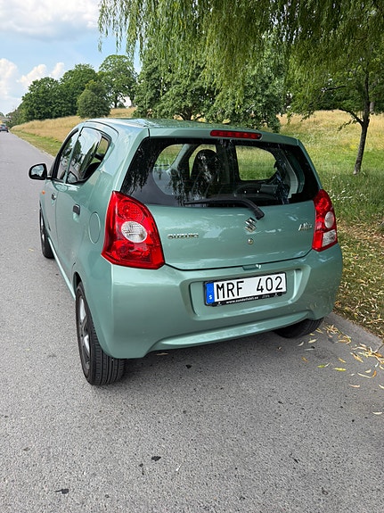 Suzuki Alto 3 of 5
