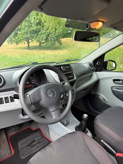 Suzuki Alto 5 of 5
