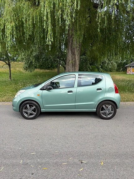 Suzuki Alto 2 of 5