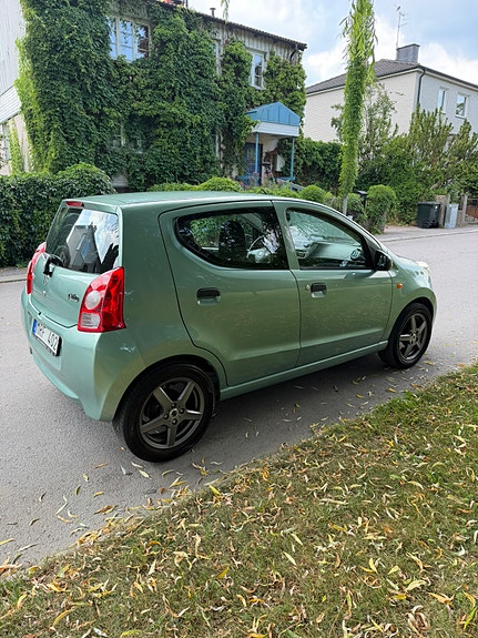 Suzuki Alto 4 of 5