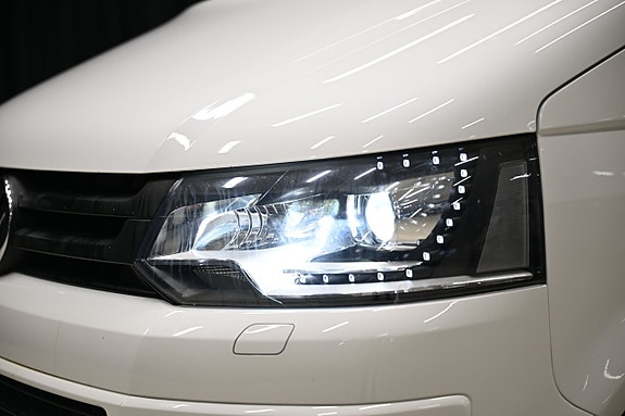 Volkswagen Transporter 3 of 5