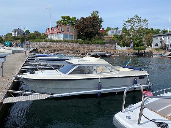 Fjord 21 HT – Klassiker i bra skick med nytt ankarspel 2 of 5