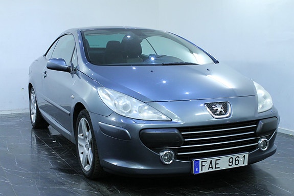 Peugeot 307 CC 2 of 5