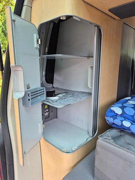 Volkswagen California 12 of 18