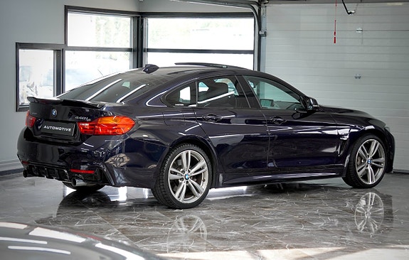 BMW 440i 4 of 5