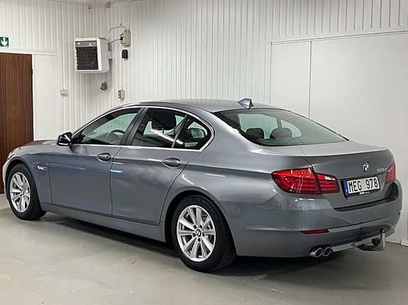 BMW 520d 2 of 5