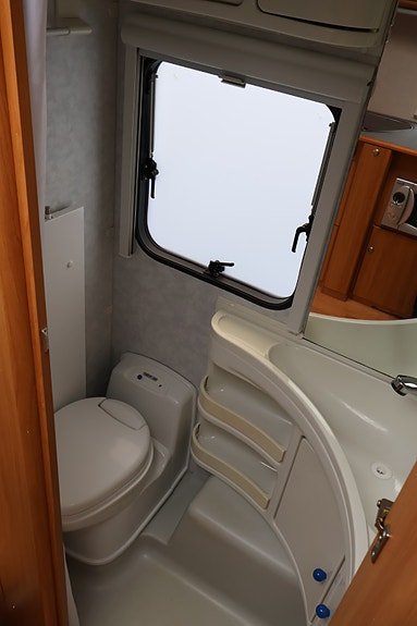 Adria Classica 663 UK 6 of 12