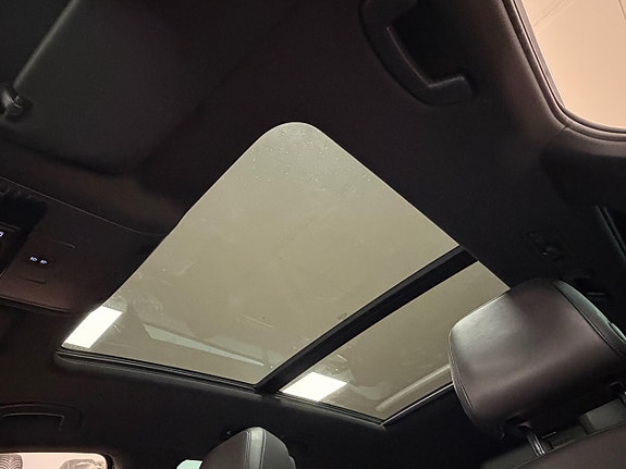 Volkswagen Passat Alltrack 26 of 30