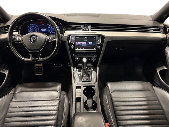 Volkswagen Passat Alltrack 9 of 30