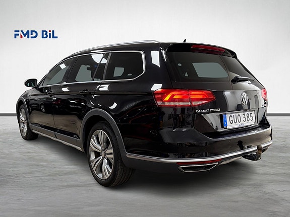 Volkswagen Passat Alltrack 7 of 30