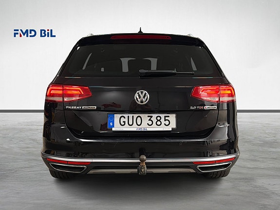 Volkswagen Passat Alltrack 6 of 30