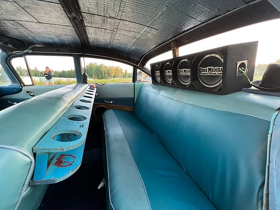 Chevrolet Biscayne 9 of 12