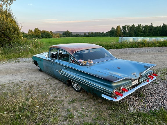 Chevrolet Biscayne 5 of 5