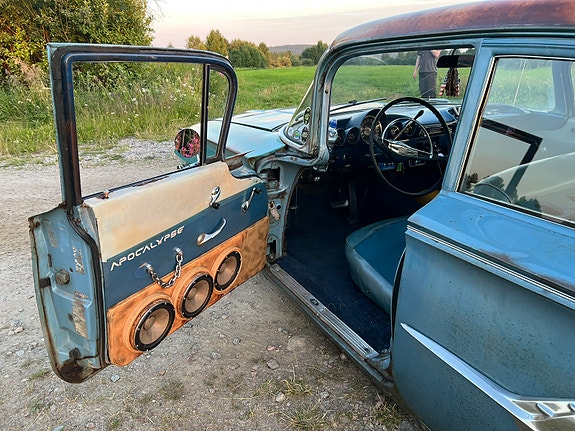Chevrolet Biscayne 7 of 12