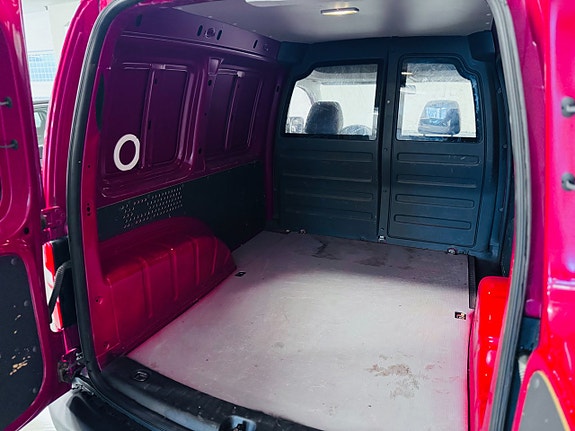 Volkswagen Caddy 9 of 15