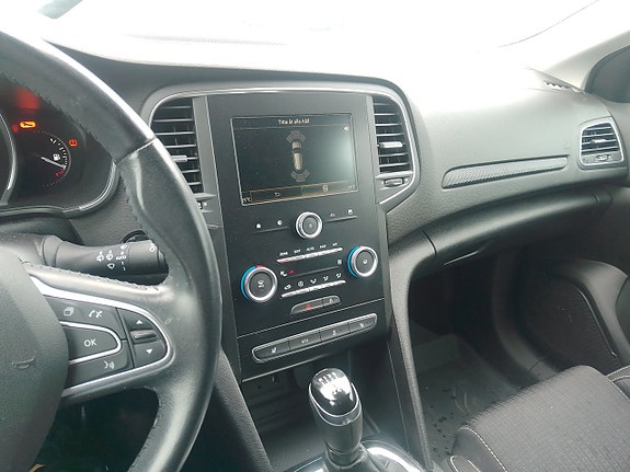 Renault Megane 15 of 16