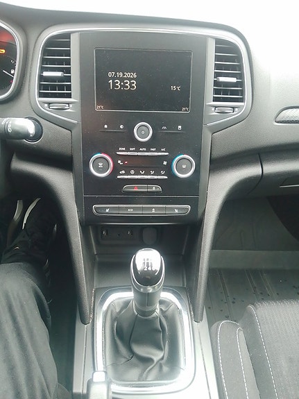 Renault Megane 16 of 16