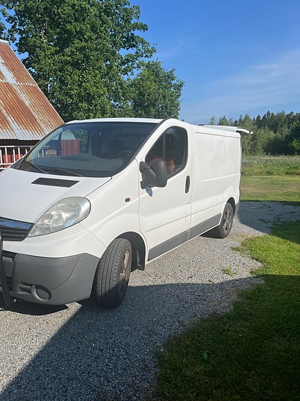 Opel Vivaro 4 of 5