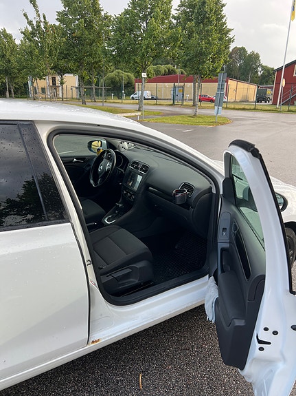 Volkswagen Golf VI 5 of 10