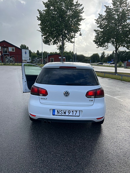 Volkswagen Golf VI 3 of 10
