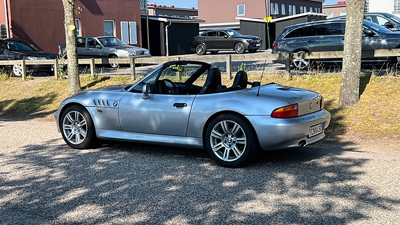 BMW Z3 2 of 4