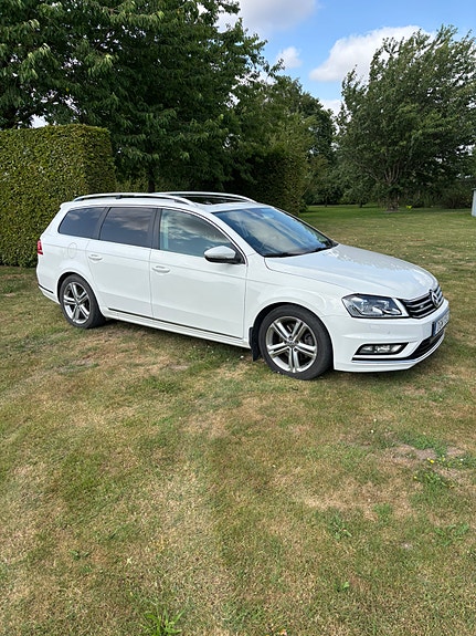 Volkswagen Passat 2 of 5