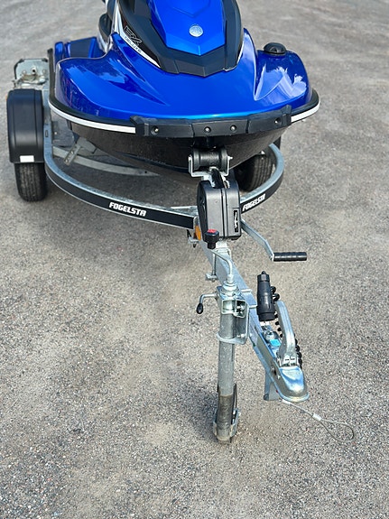 Yamaha EX Deluxe – Endast 79h inkl. Fogelsta 80-trailer 5 of 5