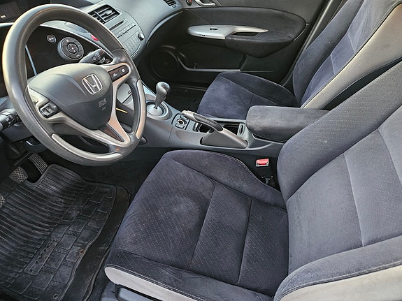 Honda Civic 16 of 23